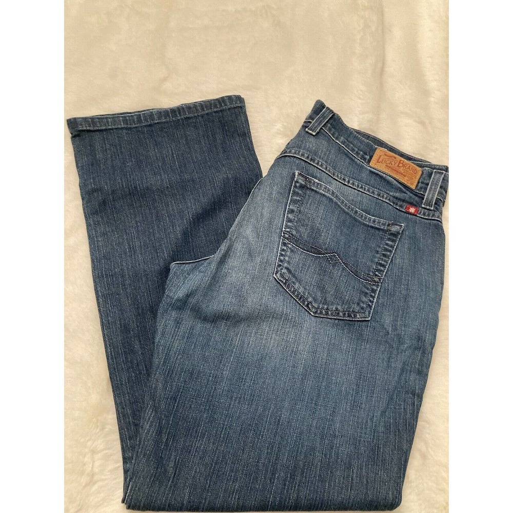 Lucky Brand Denim Women’s Straight Leg Jeans by Gene Montesano 14/32